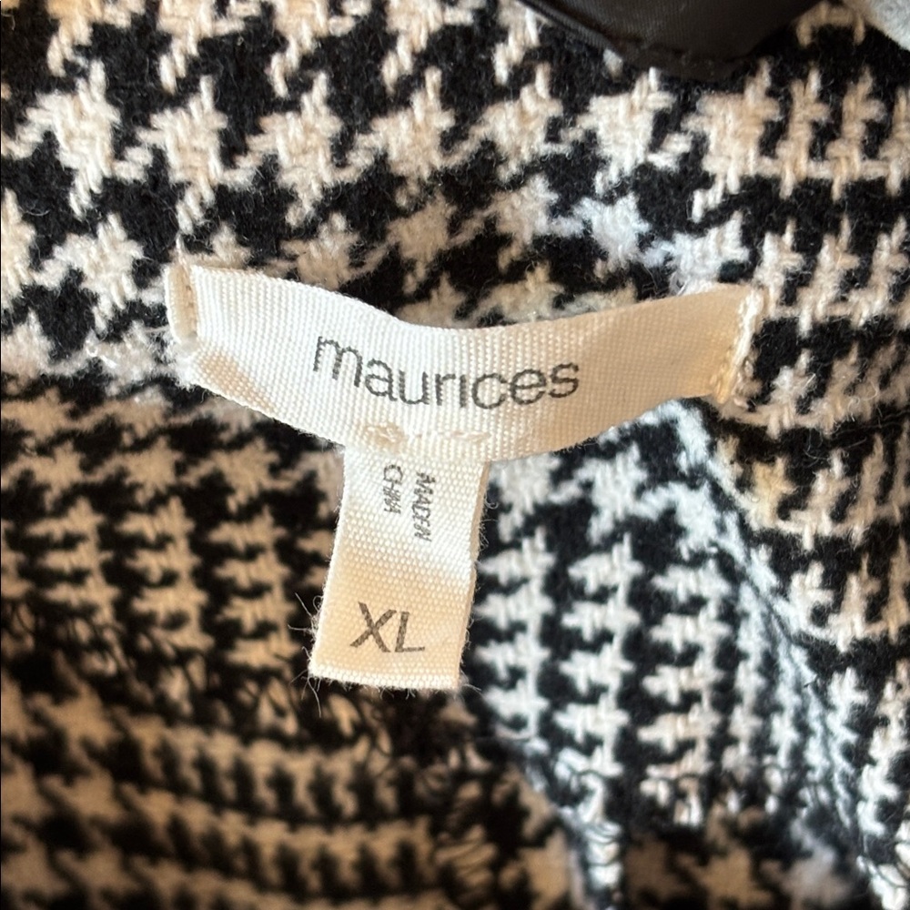 Maurice’s One Button Houndstooth Long Blazer - Picture 6 of 9